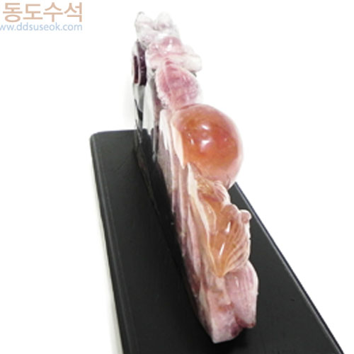 용조갹형석
