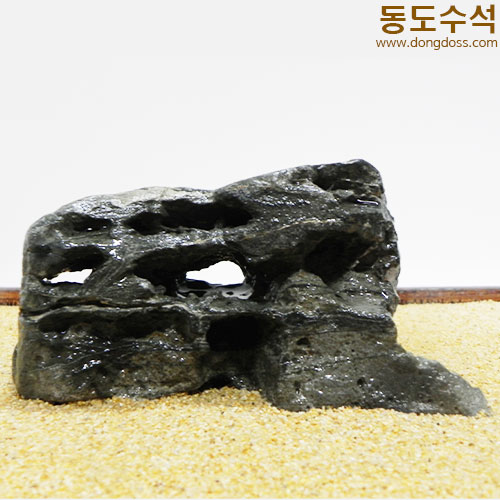 괴석관통바위