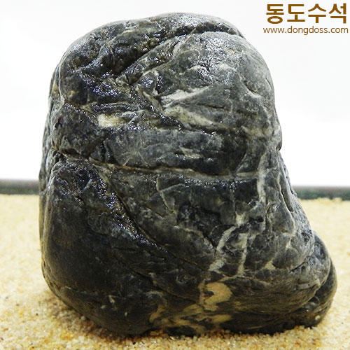 계곡폭포석