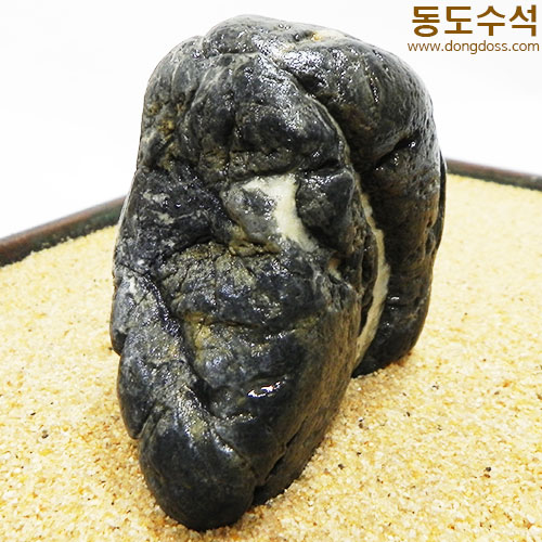 계곡폭포석